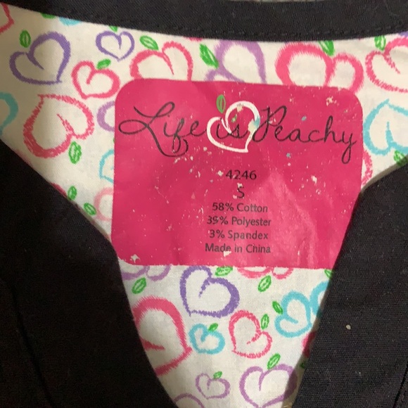 Scrub Top - Picture 2 of 3